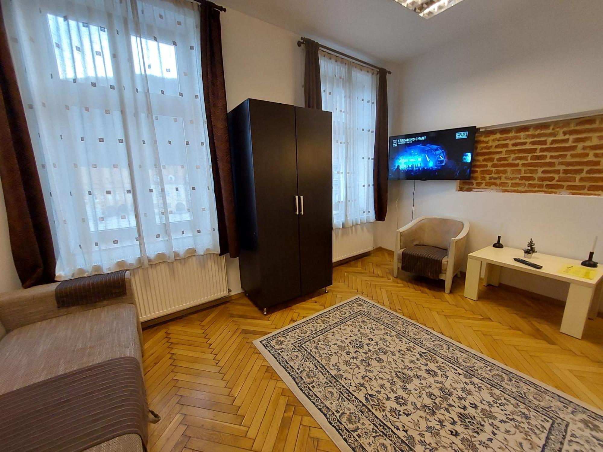 Main Square Apartments & More Braşov Exterior foto