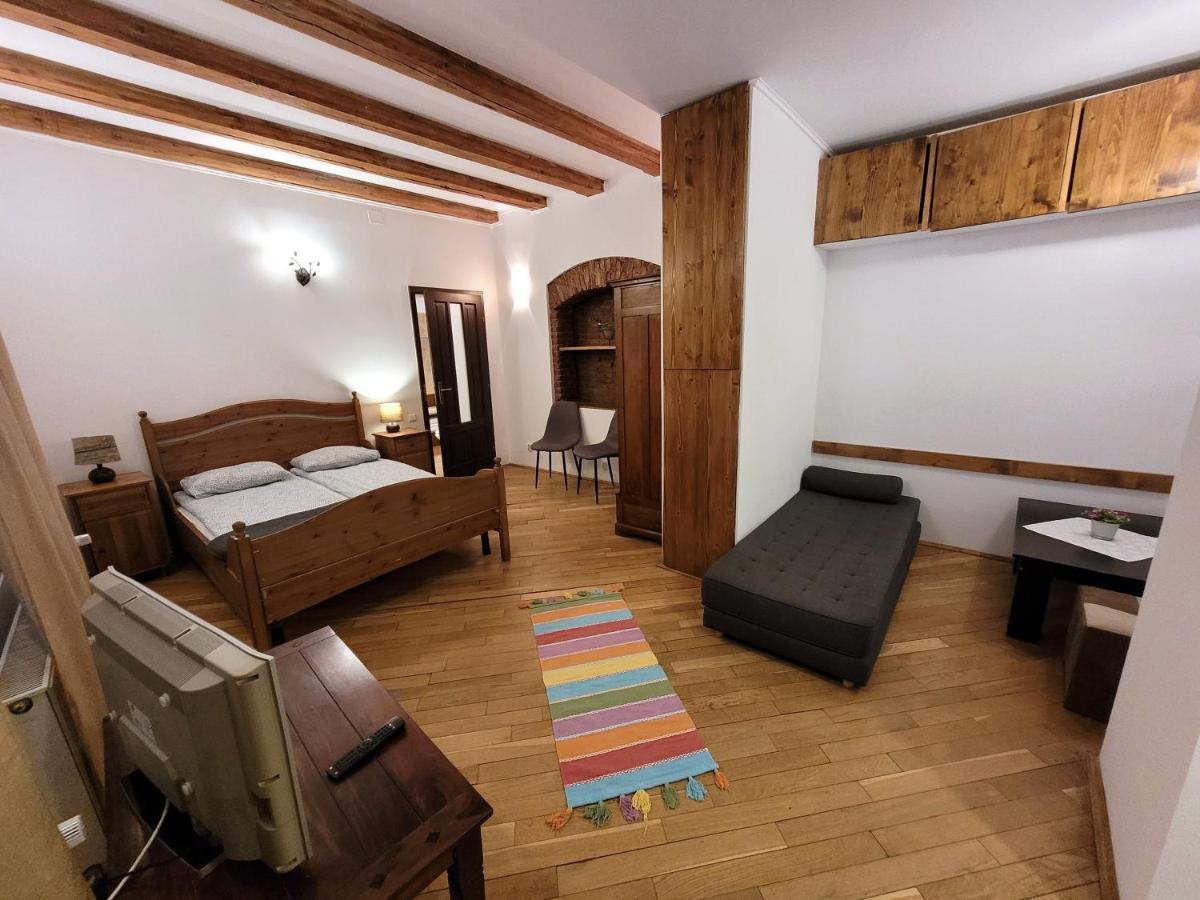 Main Square Apartments & More Braşov Exterior foto